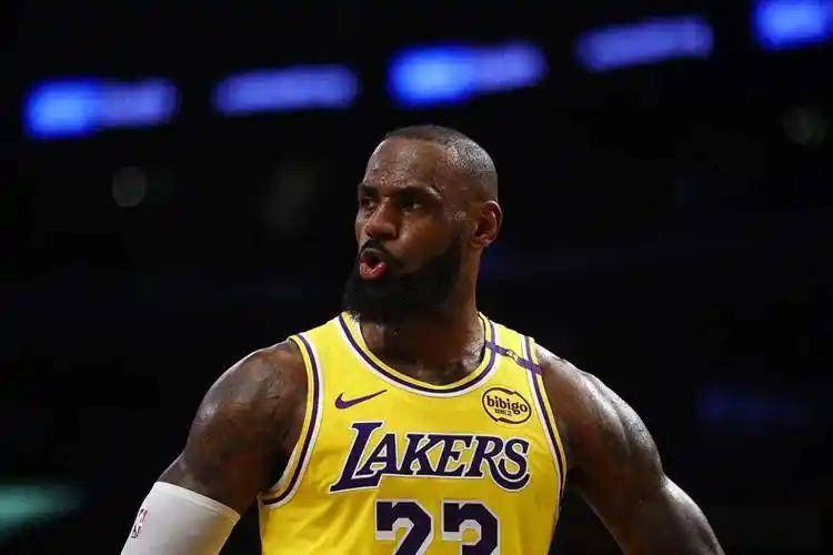 NBA交易传闻, 勒布朗·詹姆斯或离开湖人, 转投洛杉矶快船
