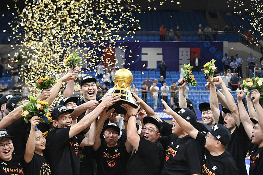 卫冕NBL冠军后，香港金牛的“CBA梦”仍然漫长