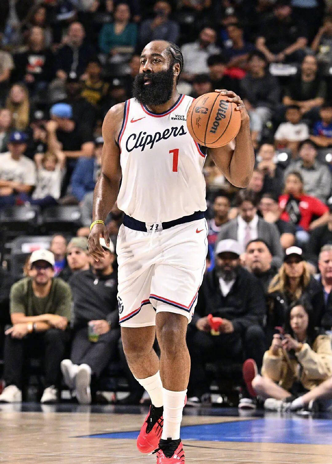 保罗重返洛杉矶快船！广州龙狮败北27分！NBA首秀惨遭大胜！