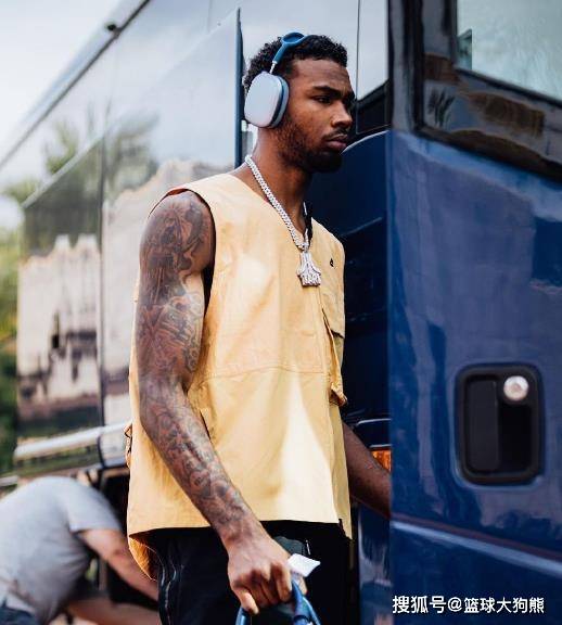 场均14+7+2断！火箭队福将出炉？他首发之后，火箭队6胜1负太亮眼