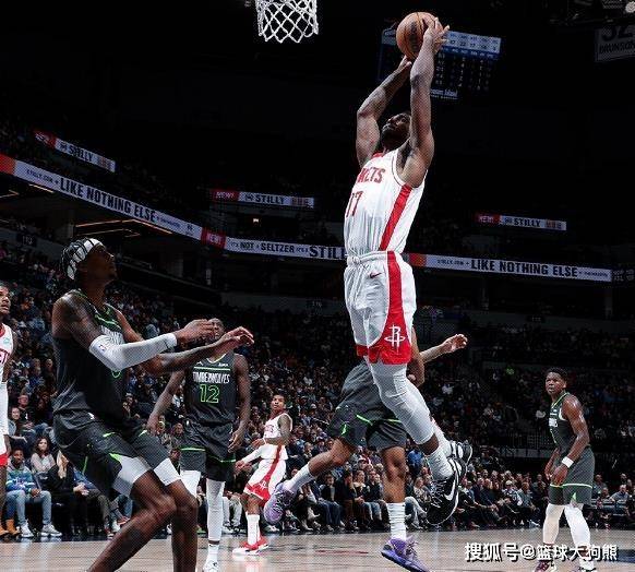 场均14+7+2断！火箭队福将出炉？他首发之后，火箭队6胜1负太亮眼